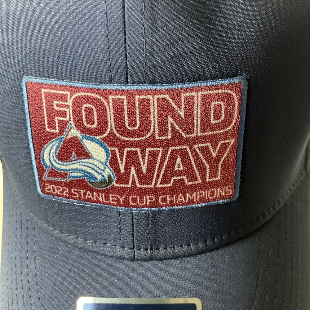 Colorado Avalanche 2022 Stanley Cup Champion Fanatics Stretch Fit M/L Fitted Hat - Picture 2 of 10